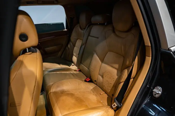 Porsche Cayenne 2009 - صورة 18