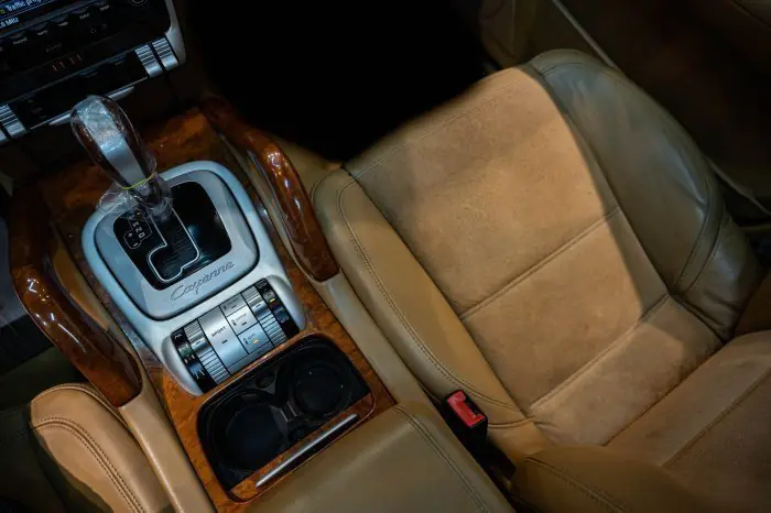 Porsche Cayenne 2009 - صورة 14