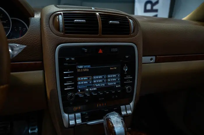 Porsche Cayenne 2009 - صورة 13