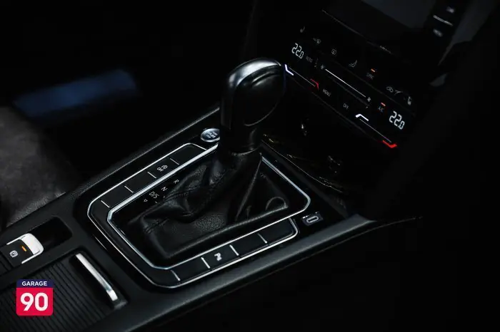 Volkswagen Passat 2021 - صورة 14