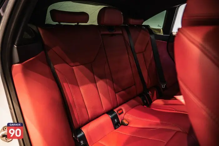 bmw 420i 2024 - صورة 17