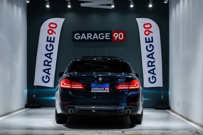 bmw 520i 2018 - صورة 4