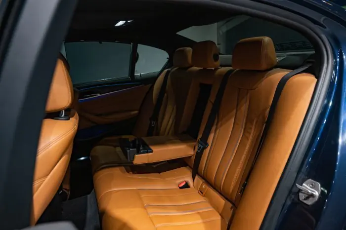 bmw 520i 2018 - صورة 19
