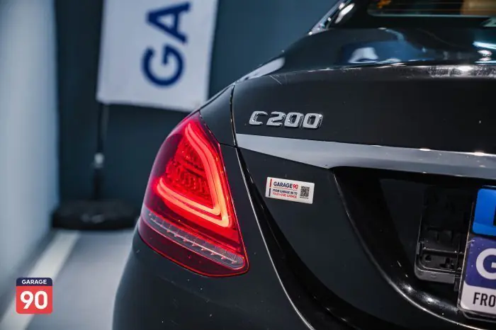 Mercedes-Benz C200 2019 - صورة 11