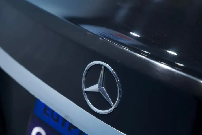Mercedes-Benz C180 2018 - صورة 9