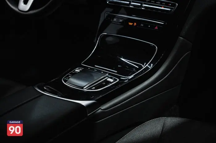 Mercedes-Benz GLC200 2021 - صورة 15