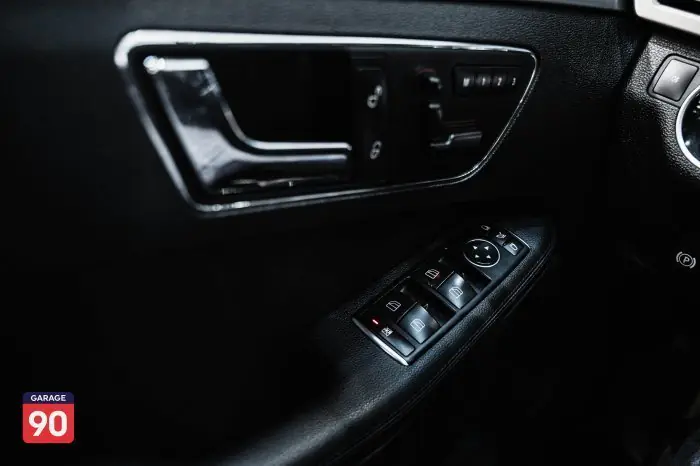 Mercedes-Benz E250 2011 - صورة 16
