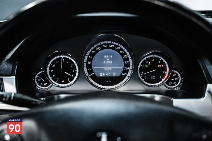 Mercedes-Benz E250 2011 - صورة 17