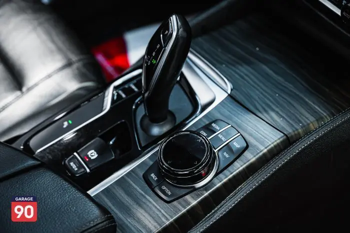 bmw 520i 2019 - صورة 17