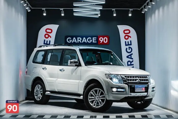 Mitsubishi Pajero 2017 - صورة 3