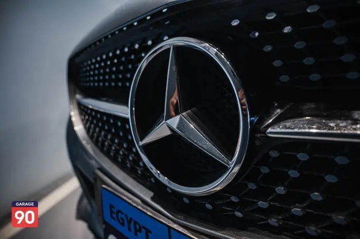 Mercedes-Benz C180 2018 - صورة 11