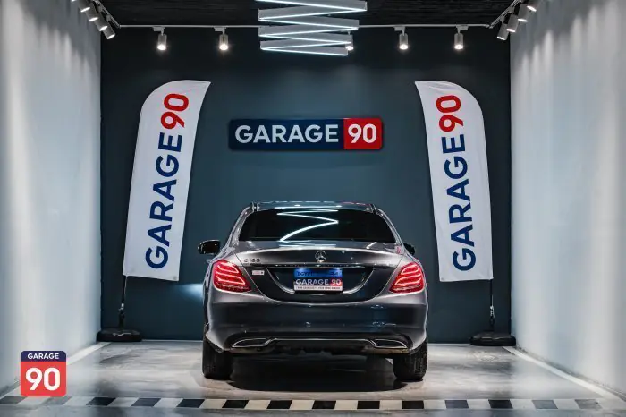 Mercedes-Benz C180 2018 - صورة 7