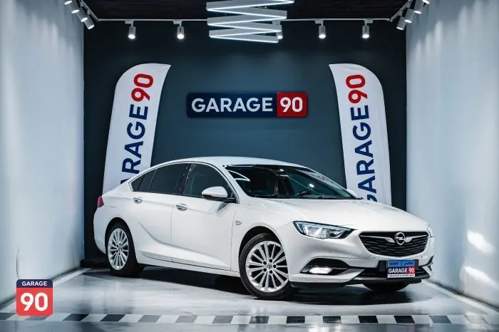 Opel Insignia 2019 - صورة 3