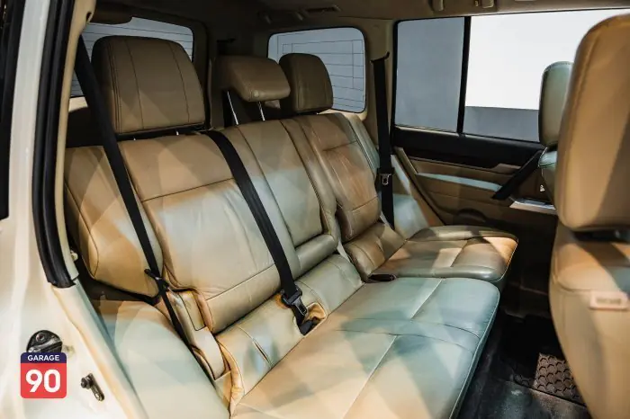 Mitsubishi Pajero 2016 - صورة 17
