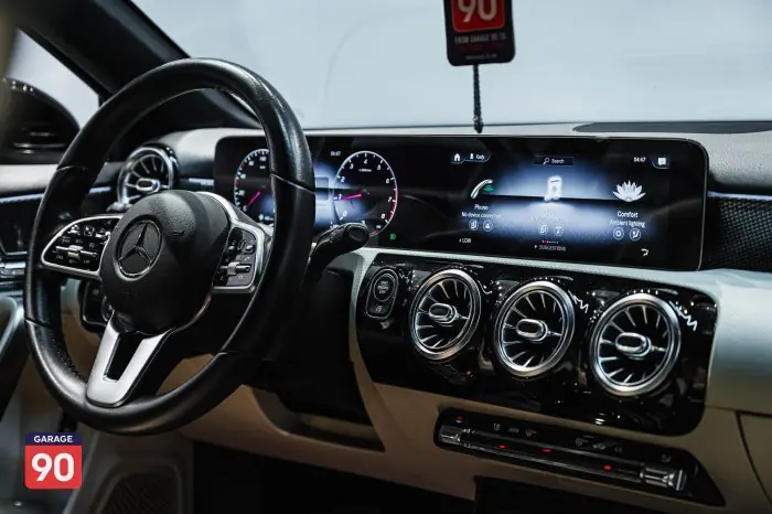 Mercedes-Benz A200 2020 - صورة 11