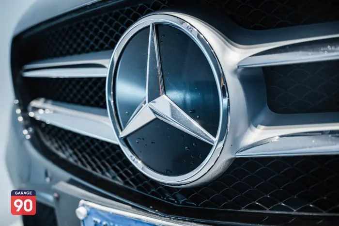 Mercedes-Benz C180 2020 - صورة 8