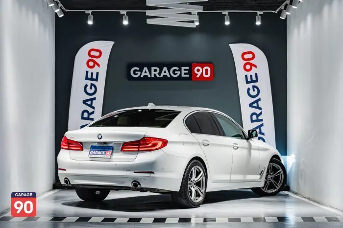 bmw 520i 2019 - صورة 8