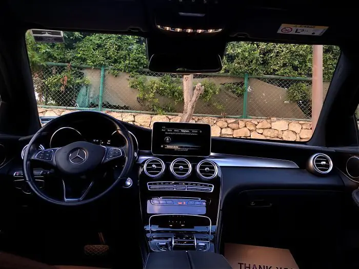 Mercedes-Benz GLC300 2019 - صورة 11