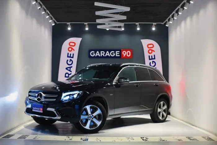 Mercedes-Benz GLC350 2019 - صورة 2