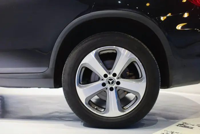 Mercedes-Benz GLC350 2019 - صورة 9