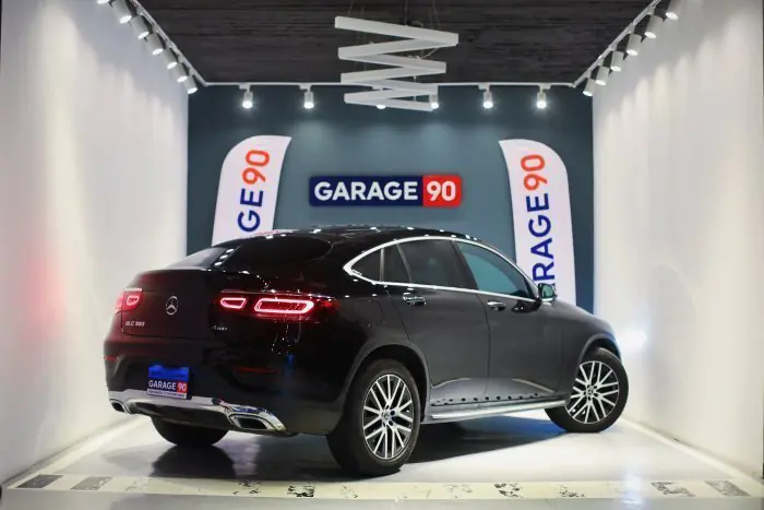 Mercedes-Benz GLC300 2020 - صورة 7