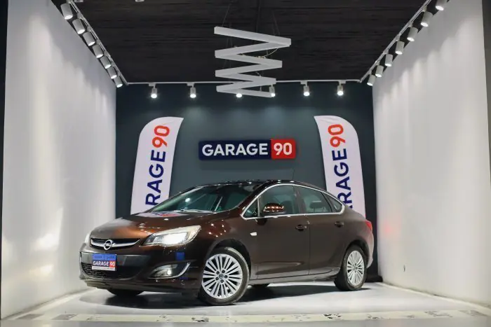 Opel Astra 2015 - صورة 3