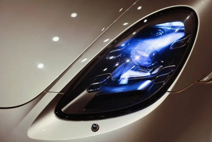 Porsche Cayman 2018 - صورة 13