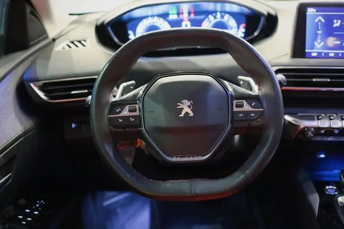 Peugeot 3008 2021 - صورة 17
