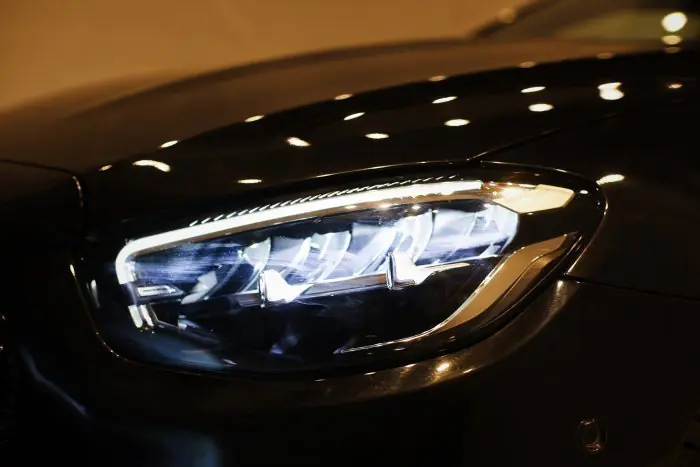 Mercedes-Benz E200 2021 - صورة 11