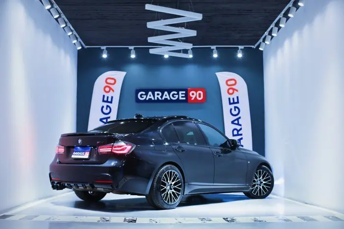 bmw 320i 2017 - صورة 6