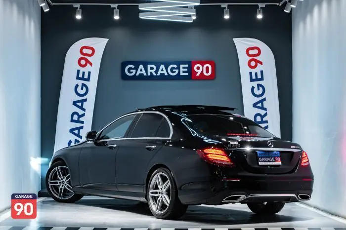 Mercedes-Benz E300 2019 - صورة 5