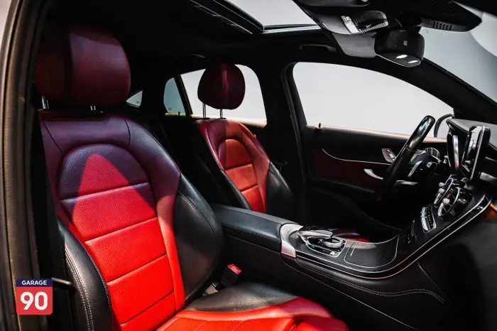 Mercedes-Benz GLC300 2019 - صورة 15