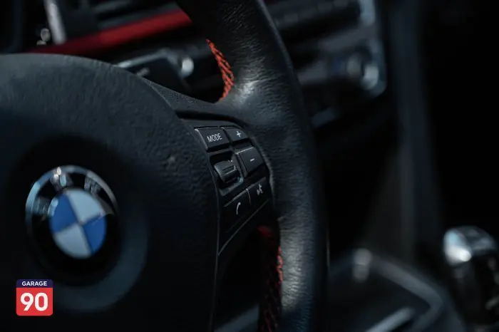 bmw 318i 2018 - صورة 11