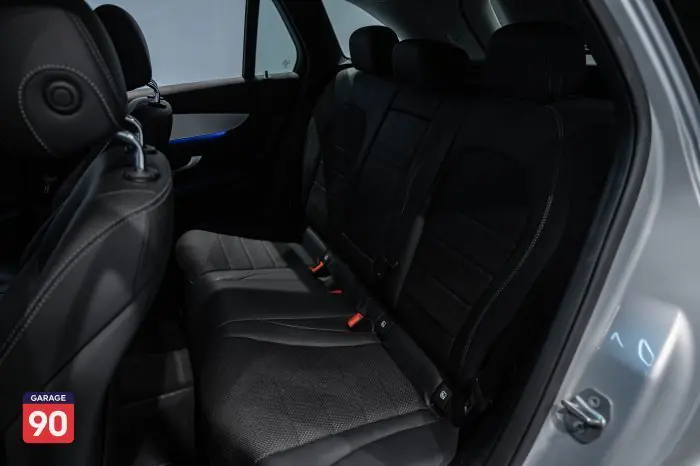 Mercedes-Benz GLC200 2020 - صورة 18