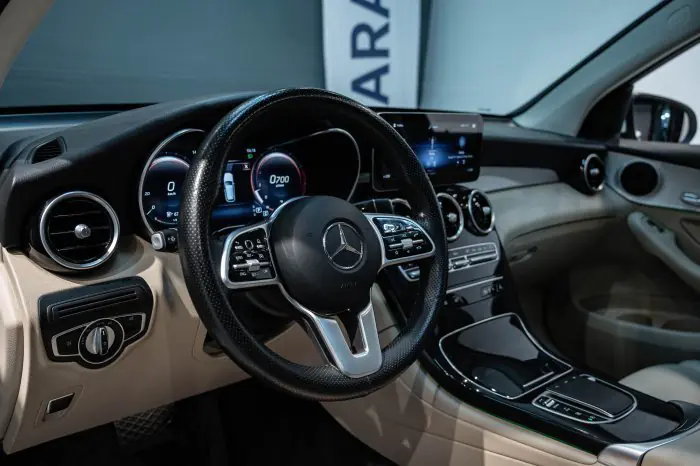 Mercedes-Benz GLC200 2021 - صورة 15