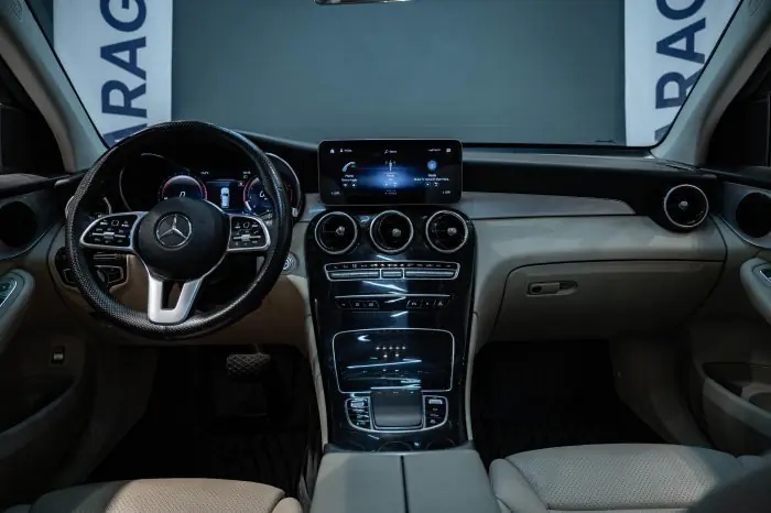 Mercedes-Benz GLC200 2021 - صورة 18