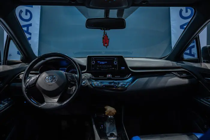 Toyota C-HR 2017 - صورة 15