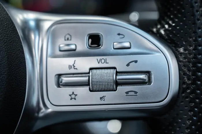 Mercedes-Benz C180 2019 - صورة 20