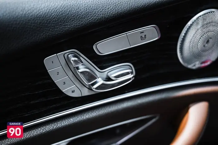 Mercedes-Benz E200 2019 - صورة 15