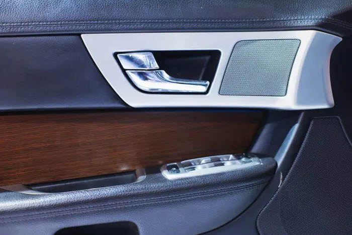 Jaguar XF 2013 - صورة 16
