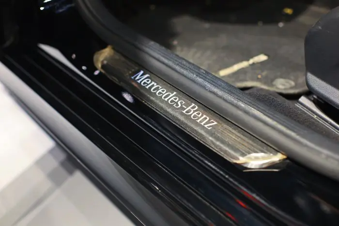 Mercedes-Benz E200 2020 - صورة 21
