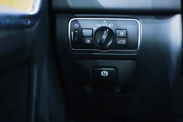 Volvo XC60 2017 - صورة 20