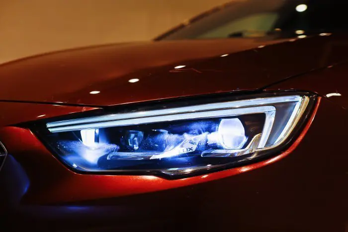 Opel Insignia 2018 - صورة 11