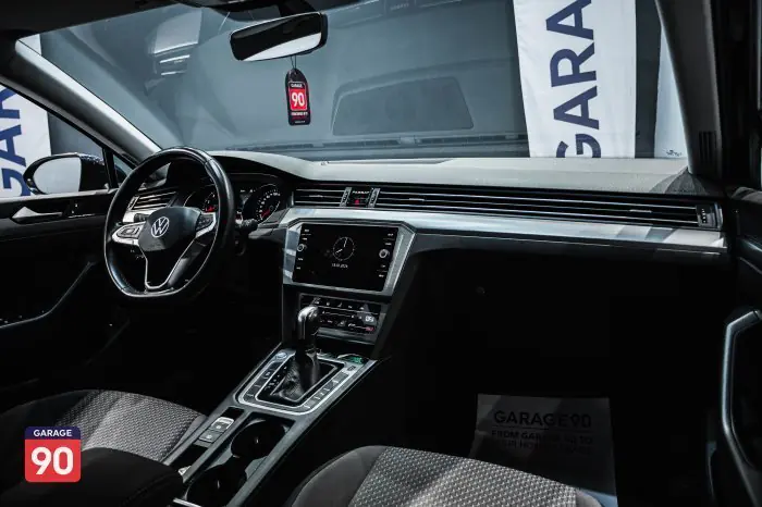 Volkswagen Passat 2021 - صورة 11