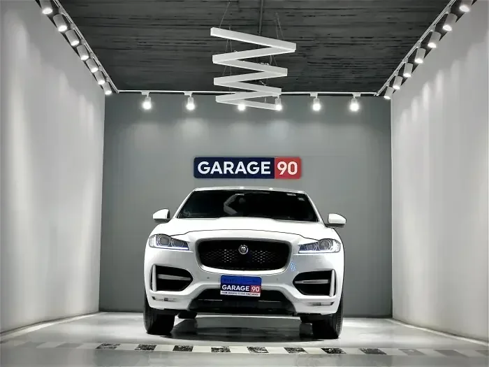 Jaguar F-PACE 2017