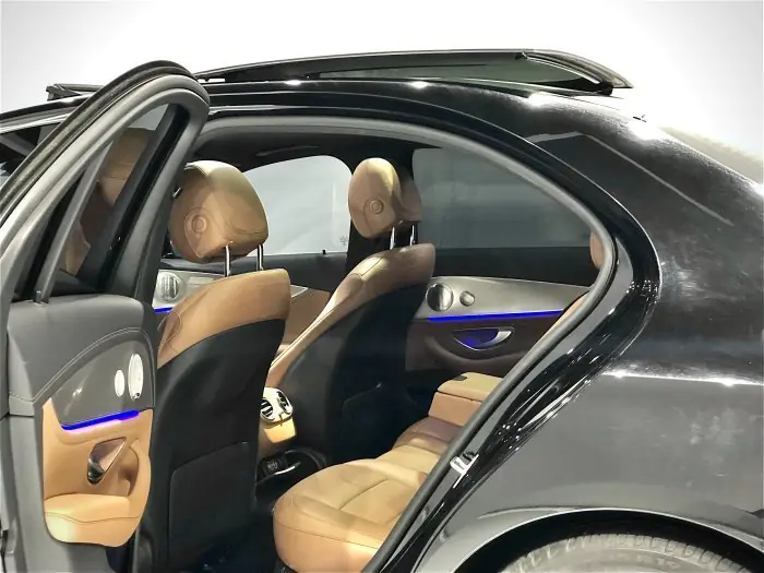 Mercedes-Benz E200 2020 - صورة 10