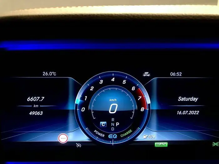 Mercedes-Benz E200 2020 - صورة 8
