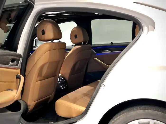 bmw 520i 2021 - صورة 11