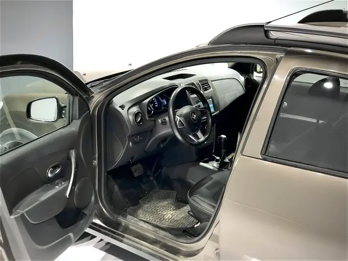Renault Sandero 2021 - صورة 9