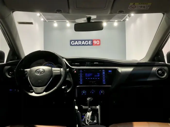 Toyota Corolla 2019 - صورة 11